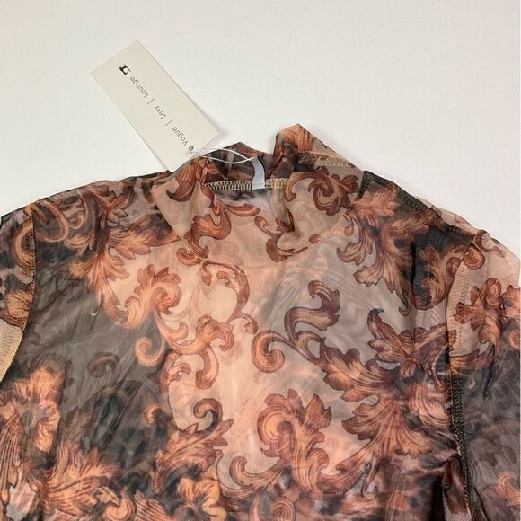 Very
Sheer NEW Crop Top Size S/M/L - Picture 5 of 6